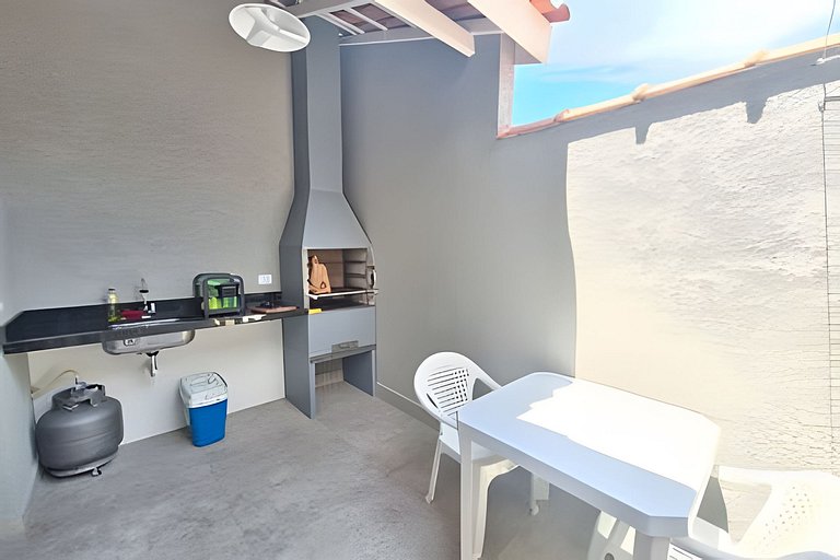 Casa completa 500m da praia