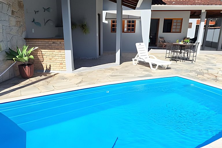Praia, piscina e churrasco