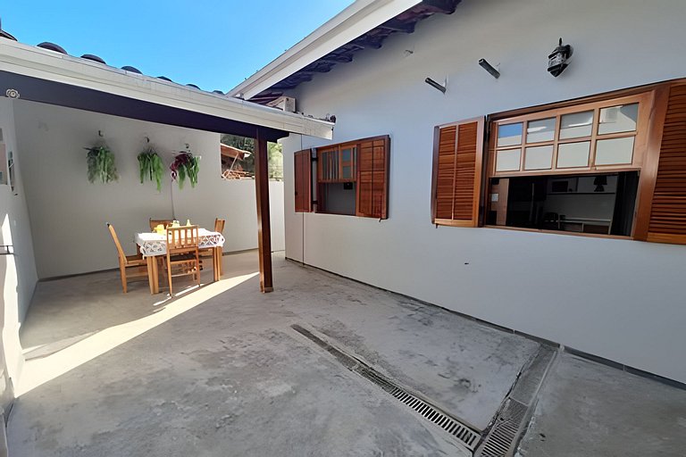 Praia, piscina e churrasco