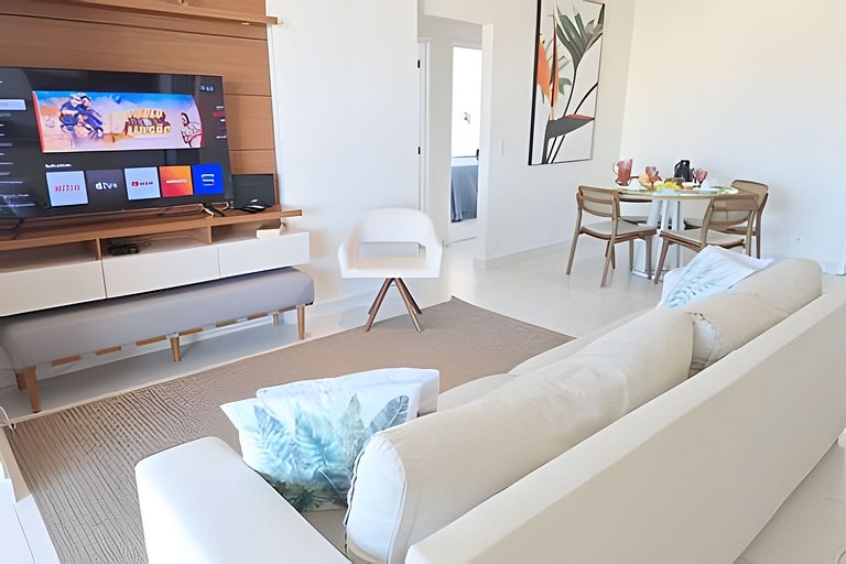 Amplo apto com varanda e vista mar