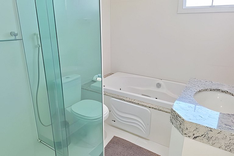 Amplo apto com varanda e vista mar