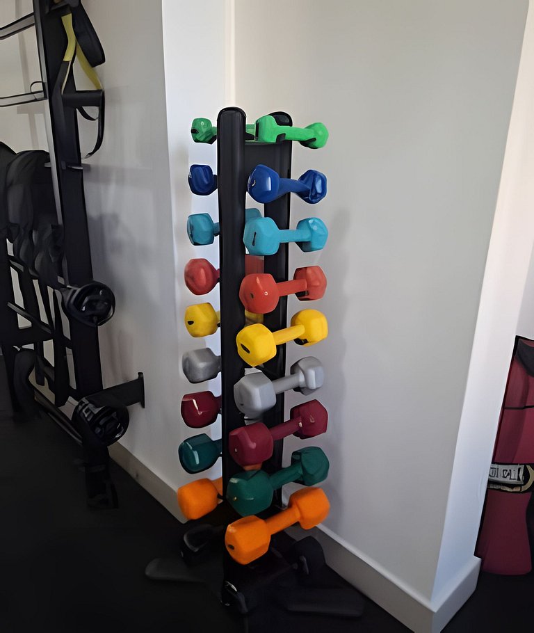 Amplo apto com varanda e vista mar