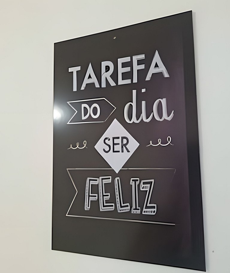 Estilo colonial com piscina e perto da praia