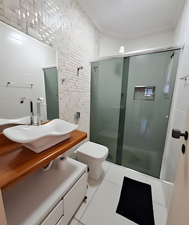 Cobertura com jacuzzi, churrasqueira e vista mar