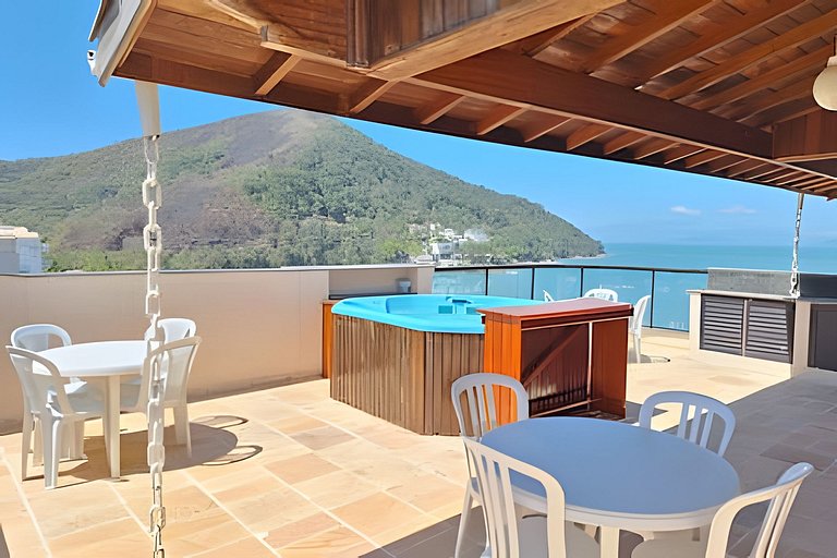 Cobertura com jacuzzi, churrasqueira e vista mar