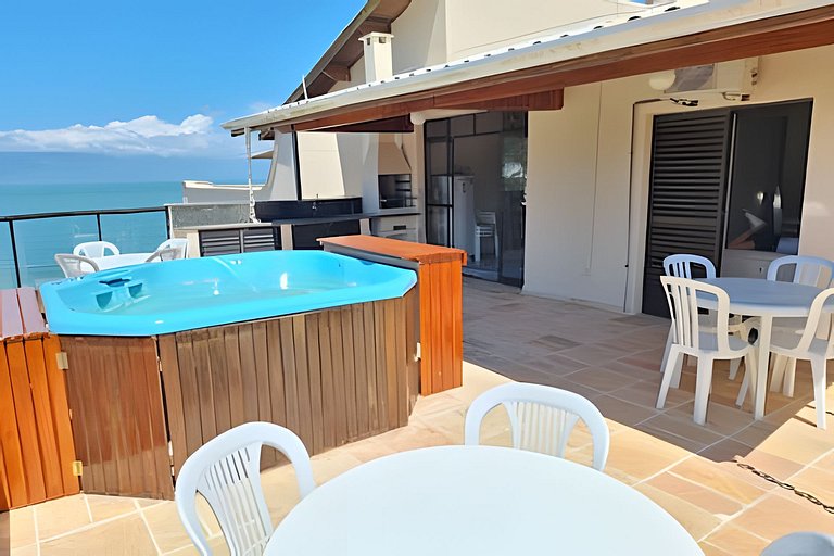 Cobertura com jacuzzi, churrasqueira e vista mar