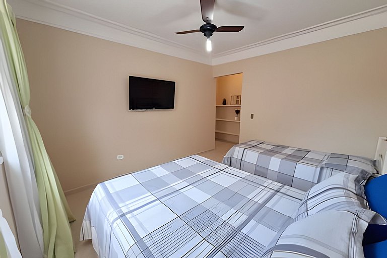 Casa na praia com conforto, piscina e churrasco