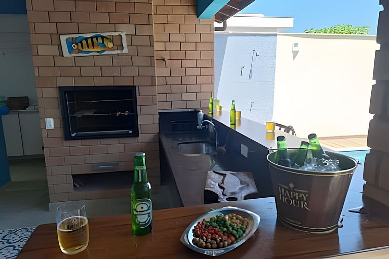 Casa 6 dorms e piscina perfeita