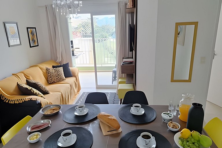 Apartamento com piscina e churrasqueira