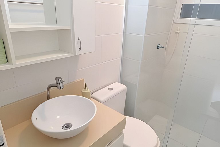 Apartamento com piscina e churrasqueira