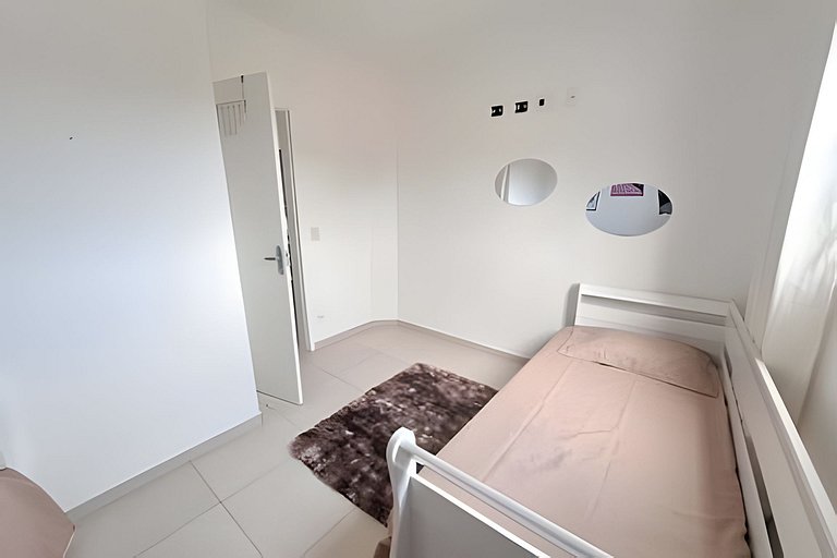 Apartamento com piscina e churrasqueira