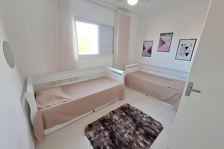 Apartamento com piscina e churrasqueira