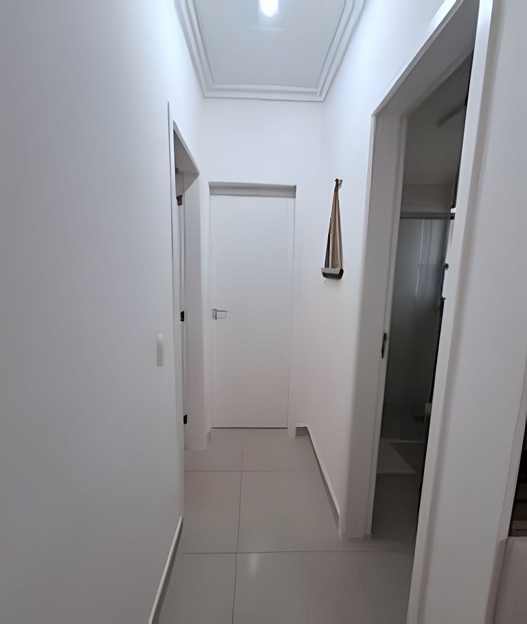 Apto completo, c/ piscina e frente mar