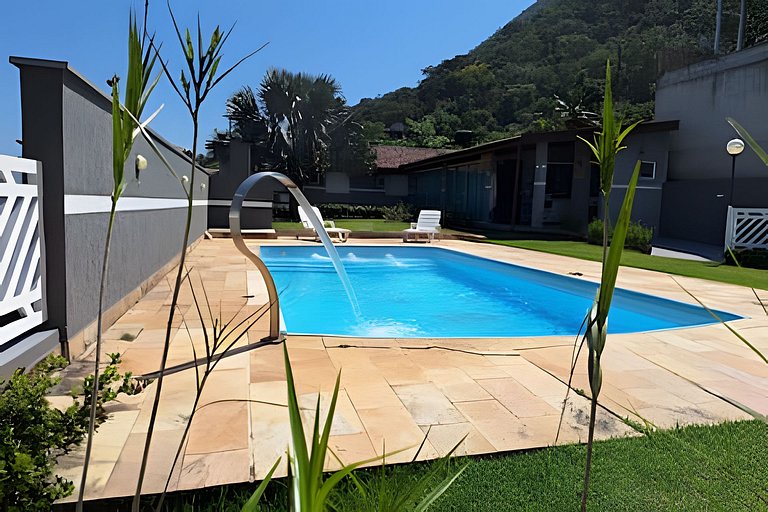 Casa aconchegante em condomínio na Lagoinha