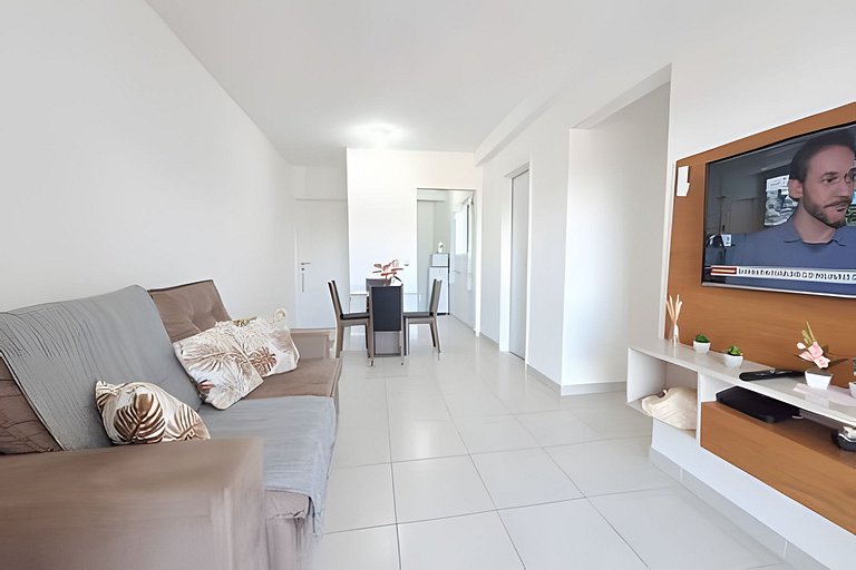 Apto com churrasqueira na varanda a 600 m do mar