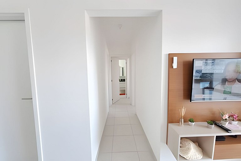 Apto com churrasqueira na varanda a 600 m do mar