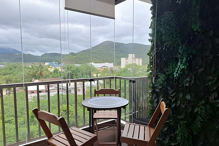 Apto em Condomínio clube na Martim de Sá