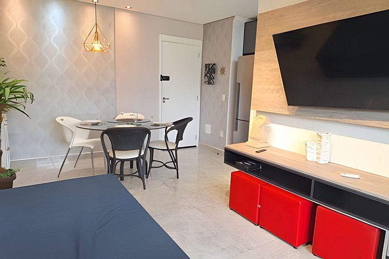 Apto em Condomínio clube na Martim de Sá